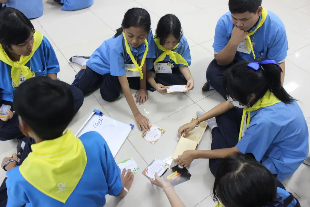 บางจากฯ และมูลนิธิใบไม้ปันสุข กระตุ้นพลังเยาวชนรักษ์โลก   ตั้ง “สถานีทอดไม่ทิ้ง” ในโรงเรียน รวบรวมน้ำมันปรุงอาหารใช้แล้วนำไปผลิต SAF