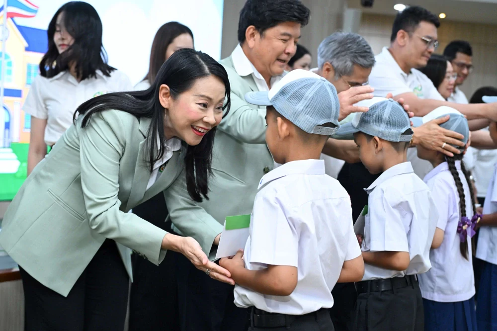 Bangchak Awards Scholarships to Students in Communities Surrounding Bangchak Phra Khanong Refinery For 21st Consecutive Year — Building a Strong Foundation for Youth to Grow and Thrive in a Changing World