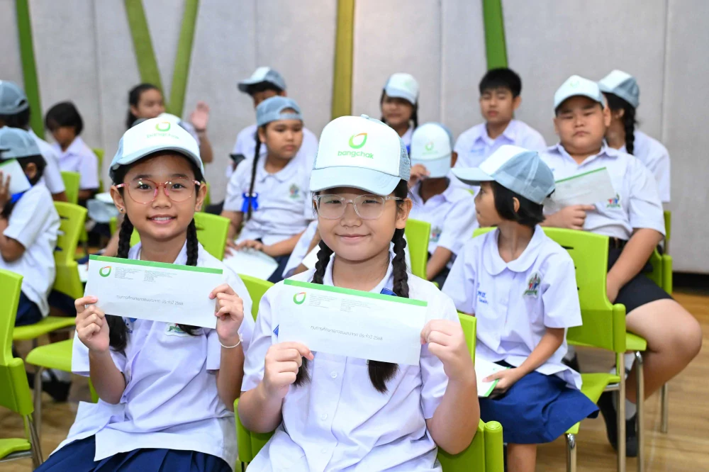 Bangchak Awards Scholarships to Students in Communities Surrounding Bangchak Phra Khanong Refinery For 21st Consecutive Year — Building a Strong Foundation for Youth to Grow and Thrive in a Changing World