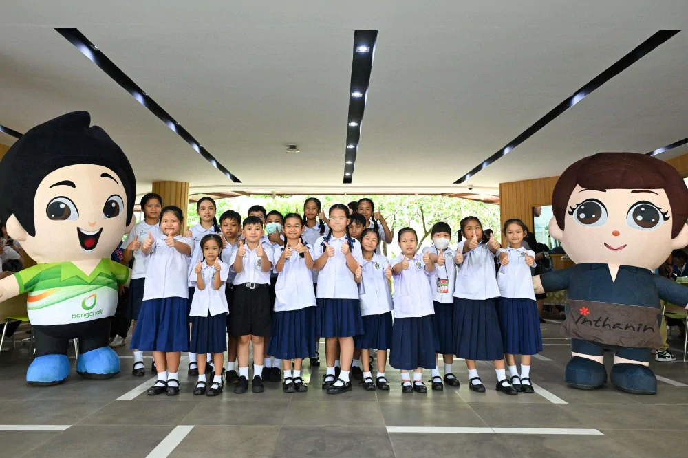 Bangchak Awards Scholarships to Students in Communities Surrounding Bangchak Phra Khanong Refinery For 21st Consecutive Year — Building a Strong Foundation for Youth to Grow and Thrive in a Changing World