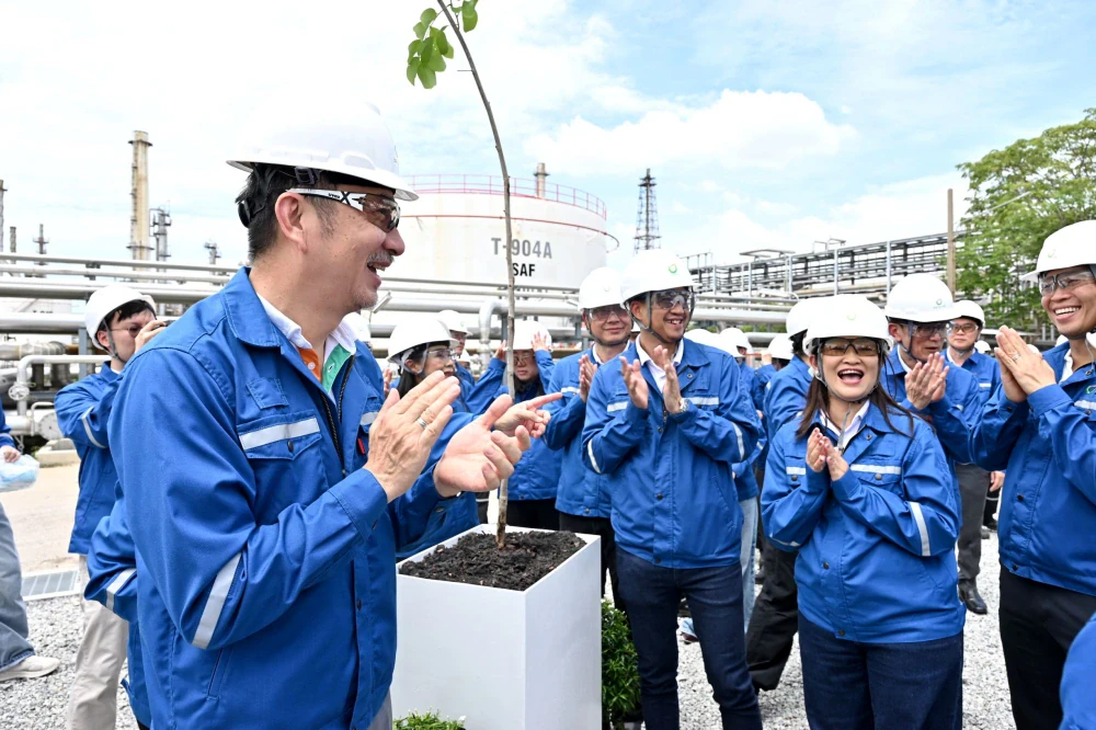 กลุ่มบริษัทบางจากผลิต SAF เชิงพาณิชย์ครั้งแรกในประเทศไทย ก้าวสำคัญสู่ยุคพลังงานคาร์บอนต่ำแห่งอนาคต รองรับตลาดทั้งในและต่างประเทศ
