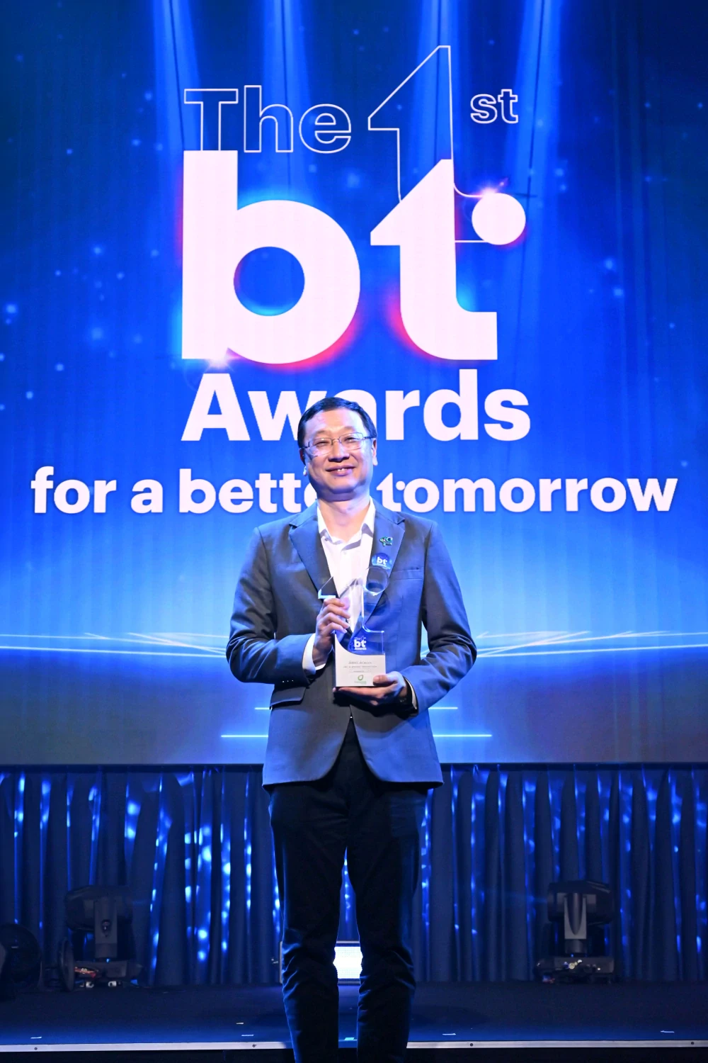 บางจากฯ คว้ารางวัล The 1st BT Awards จาก “ทอดไม่ทิ้ง” สุดยอดโครงการต้นแบบ BCG Model พลิกโฉมน้ำมันปรุงอาหารใช้แล้วเป็นน้ำมันเชื้อเพลิงอากาศยานยั่งยืน ดีต่อสุขภาพ ลดโลกร้อน