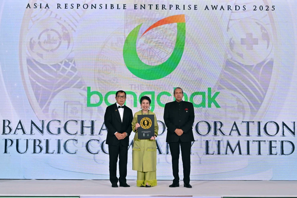 บางจากฯ ได้รับการยกย่องเป็นหนึ่งใน ESG Champions of Asia จากภารกิจชุมชนสัมพันธ์รอบโรงกลั่นน้ำมันบางจากพระโขนง “เติบโตไปด้วยกันอย่างยั่งยืน” พร้อมรับตราสัญลักษณ์ทองแห่งความยั่งยืน ต่อเนื่อง 8 ปี จากเวที AREA 2025