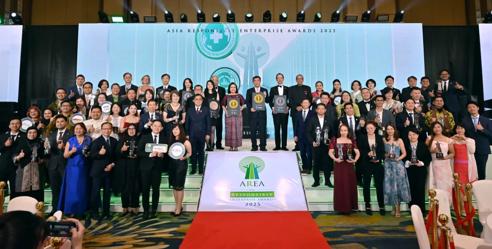 บางจากฯ ได้รับการยกย่องเป็นหนึ่งใน ESG Champions of Asia จากภารกิจชุมชนสัมพันธ์รอบโรงกลั่นน้ำมันบางจากพระโขนง “เติบโตไปด้วยกันอย่างยั่งยืน” พร้อมรับตราสัญลักษณ์ทองแห่งความยั่งยืน ต่อเนื่อง 8 ปี จากเวที AREA 2025