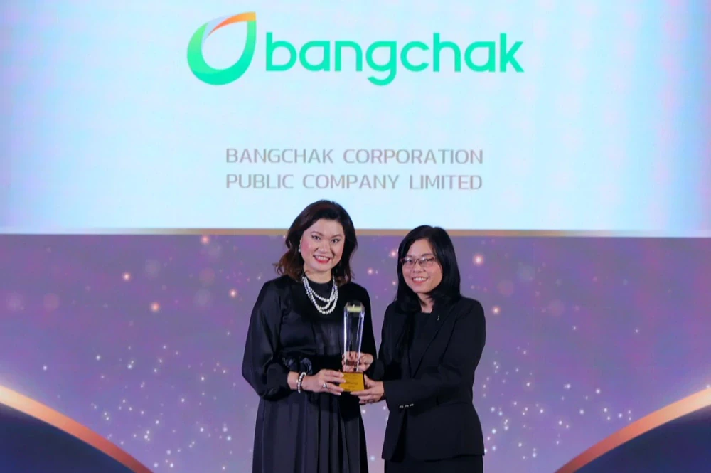 บางจากฯ สะท้อนองค์กรแห่งความเป็นเลิศ รับรางวัลพระราชทาน สาขาความเป็นเลิศด้านการพัฒนาที่ยั่งยืน และรางวัลดีเด่น 5 สาขา จาก TMA Excellence Awards 2025 พร้อมครองตำแหน่งสูงสุด รางวัล 2025 Thailand’s Social Power Brand ในกลุ่มสถานีบริการน้ำมัน